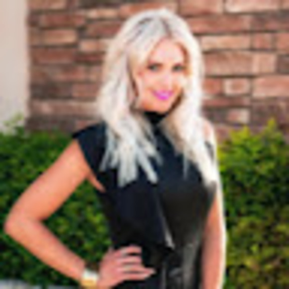 Meet your Posher, Alexa - Picture 1 of 1